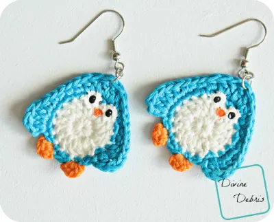 Penny Penguin applique crochet patterns by DivineDebris.com