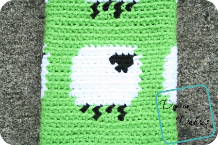 Shelia Sheep Cozy, a free crochet wine bottle cozy pattern by Divine Debris.com