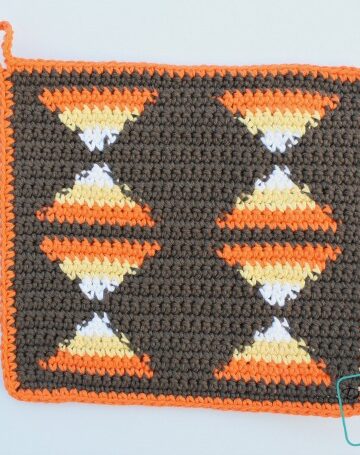 Candy Corn Hot Pad free crochet pattern by DivineDebris.com