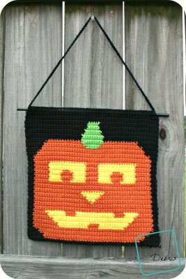 Jack-o-lantern Wall Hanging free crochet pattern by DivineDebris.com