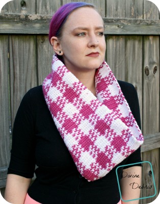 The Laura Cowl Scarf free crochet pattern by DivineDebris.com