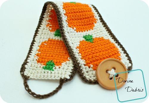 Pumpkin Bracelet free crochet pattern by DivineDebris.com