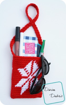 Snowflake Purse Free Crochet Pattern by DivineDebris.com