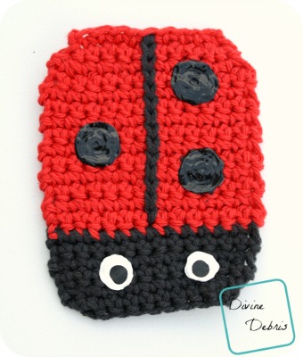 Free Ladybug Coaster crochet pattern by DivineDebris.com