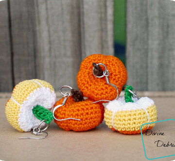 Stuffed Pumpkins Earrings free crochet pattern by DivineDebris.com