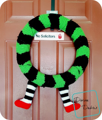Too Cute Halloween Wreath crochet pattern by DivineDebris.com