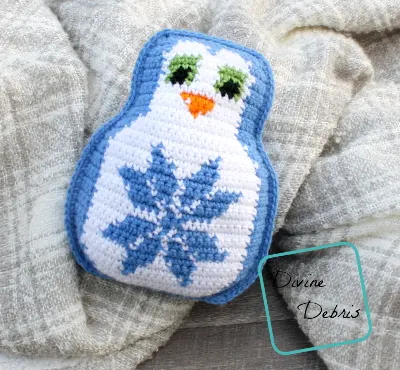 Snowflake Penguin Ami crochet pattern by DivineDebris.com