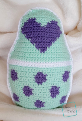 Squishy Easter Egg Ami free crochet pattern by Divine Debris