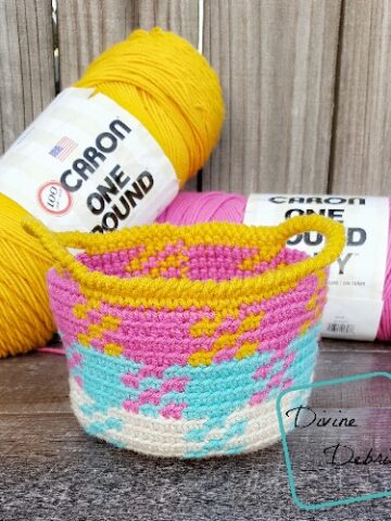 Pretty in Gingham Basket free crochet pattern by DivineDebris.com