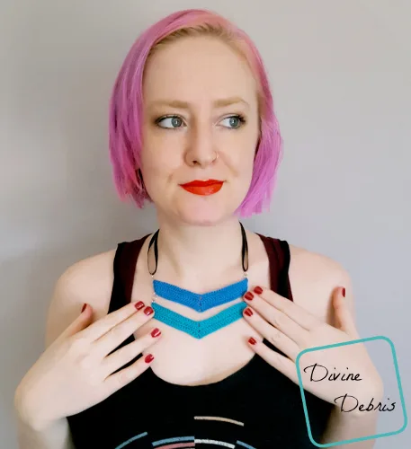 Chasing Chevrons Necklace free crochet pattern by DivineDebris.comv