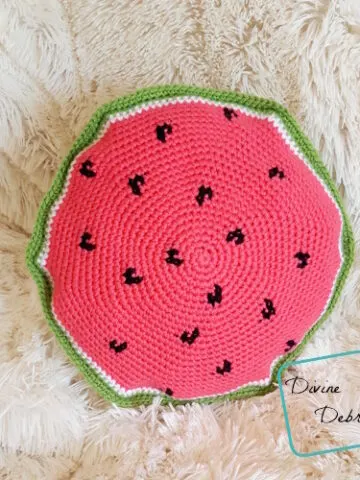 Watermelon Pillow free crochet pattern by Divinedebris.com