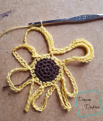 Sunflower Barefoot Sandals free crochet pattern by Divinedebris.com