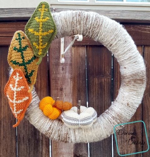 Simple Fall Wreath free crochet pattern by DivineDebris.com