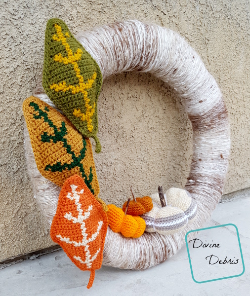 Simple Fall Wreath free crochet pattern by DivineDebris.com