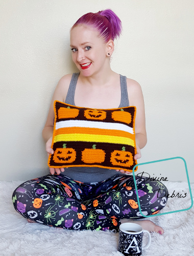 Smiling Pumpkins Pillow free crochet pattern by DivineDebris.com