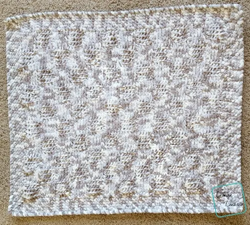 The Ellie Baby Blanket free crochet pattern by DivineDebris.com
