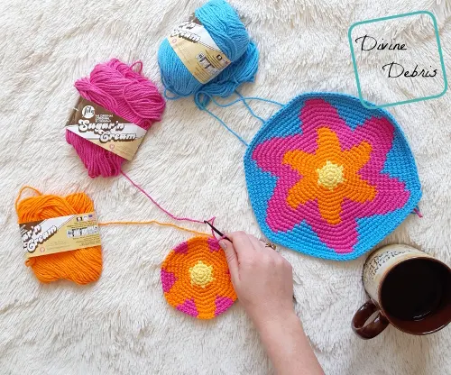 Starburst Purse free crochet pattern by DivineDebris.com