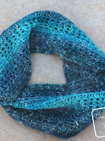 The Sherbet Cowl free crochet pattern by DivineDebris.com