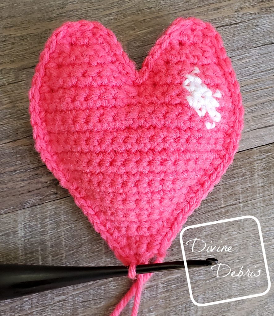 Learn to make the Sweetheart Amigurumi from a free crochet pattern on DivineDebris.com