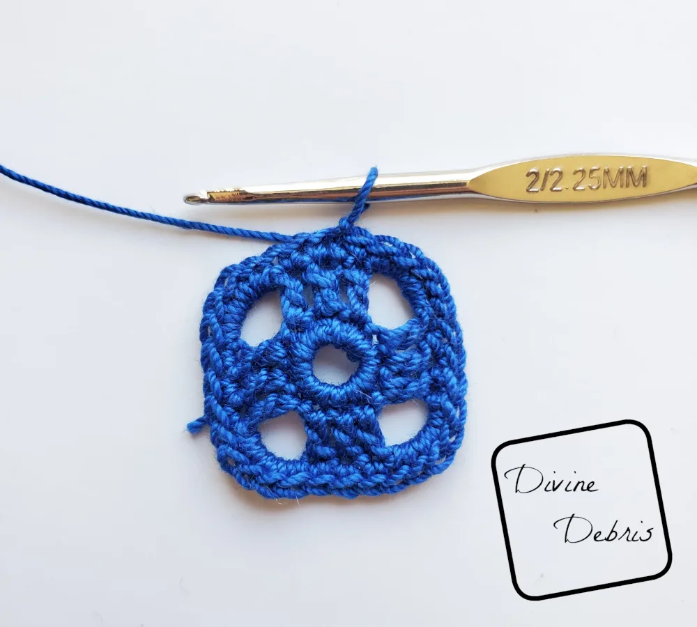 crochet rings – divine debris