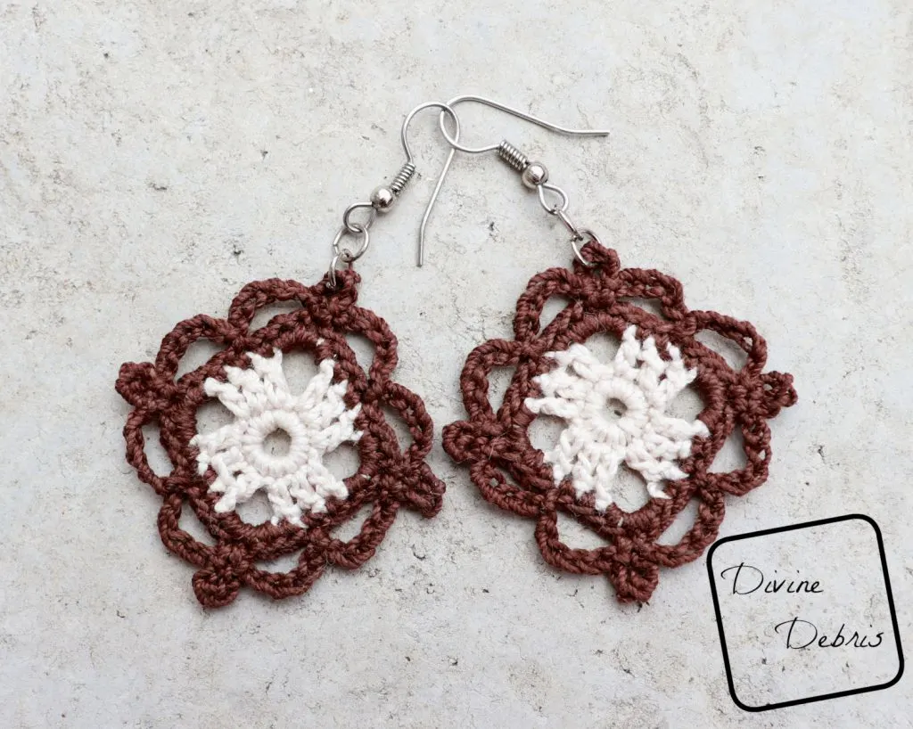 Courtney Earrings free crochet pattern by DivineDebris.com