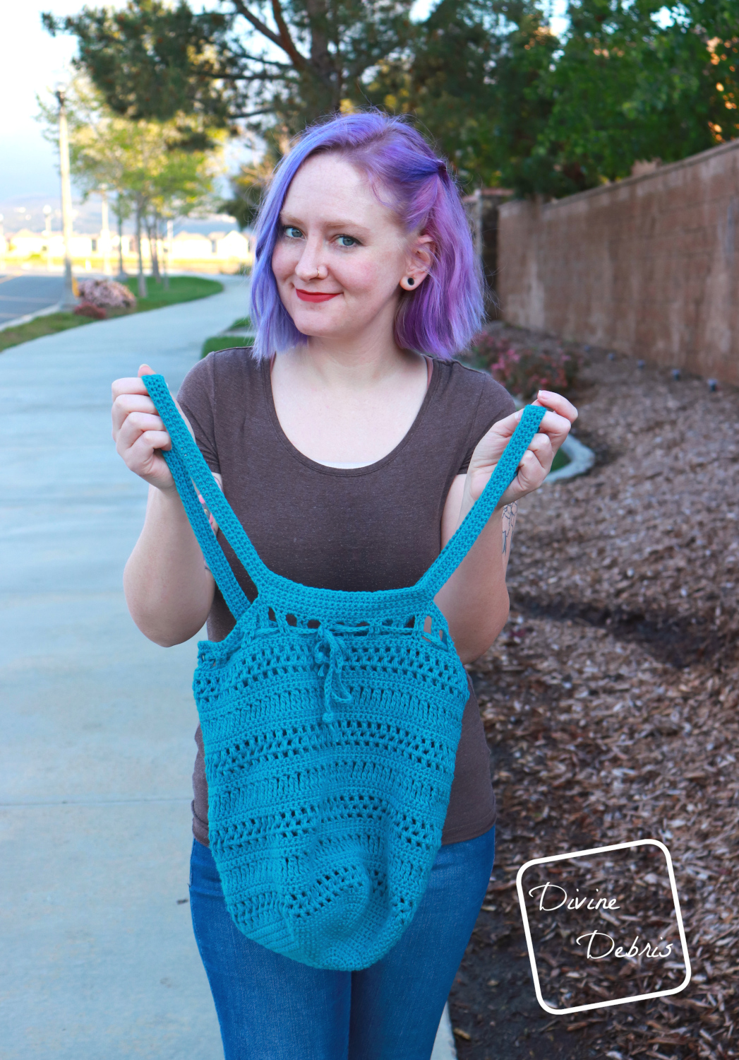 Stephanie Market Bag free crochet pattern by DivineDebris.com