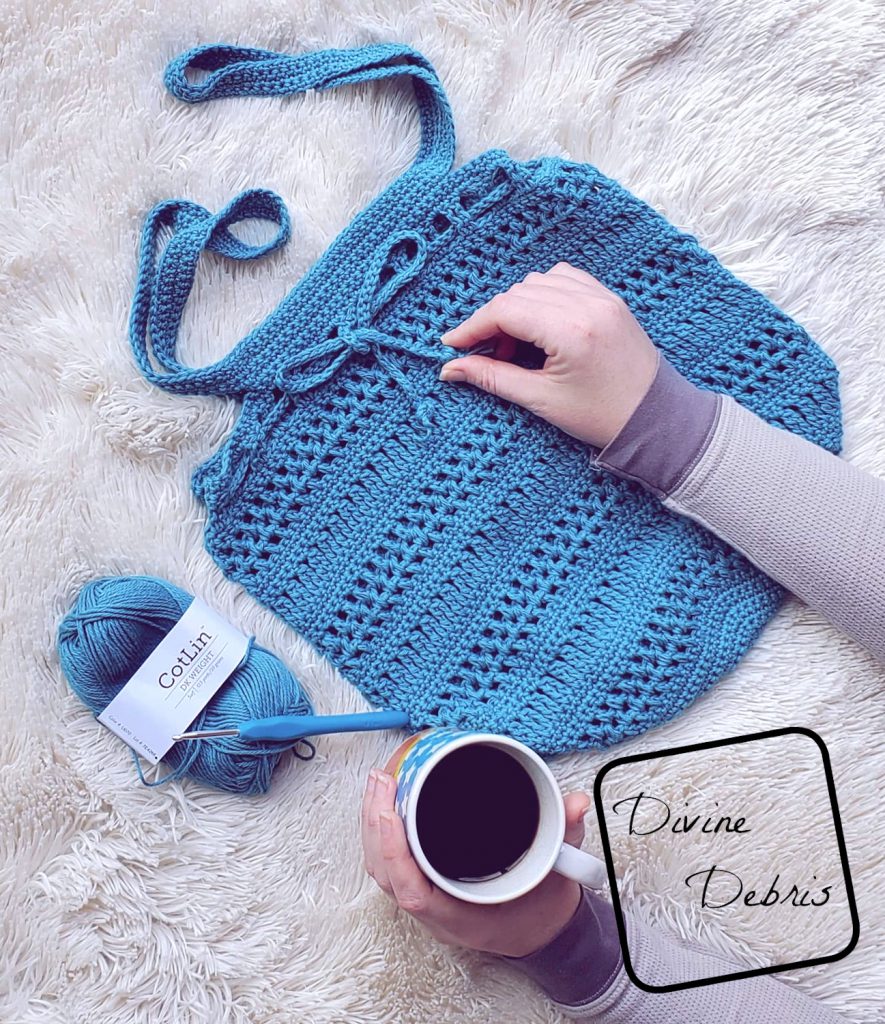 Learn to make the Stephanie Market Bag free crochet pattern by DivineDebris.com