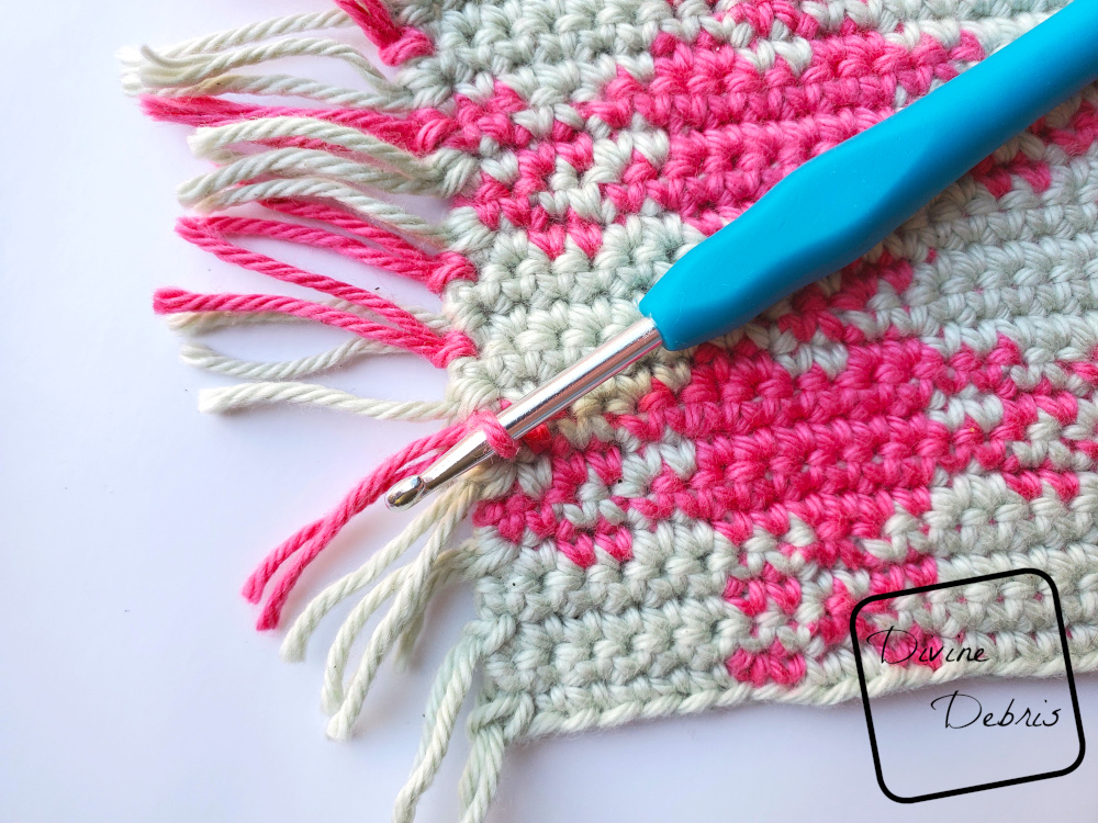 Learn to make the Pretty in Gingham Mug Rug, a fun and interesting tapestry crochet design, from a free crochet pattern by DivineDebris.com