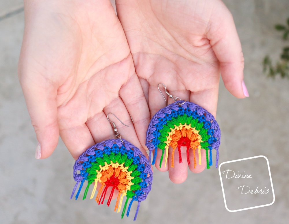 Learn to make the Puff Rainbow Earrings, an easy and fun crochet thread accessory, from a free crochet pattern on DivineDebris.com