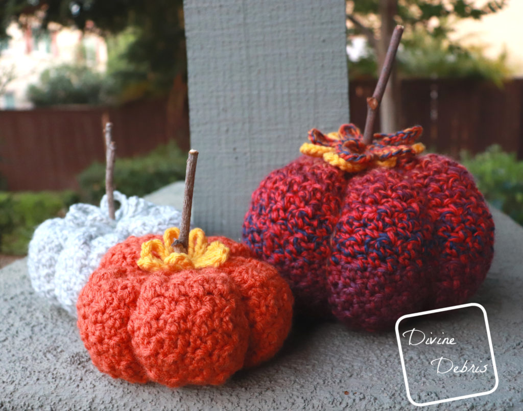 Crinkle Pumpkin Amigurumi free crochet pattern by DivineDebris.com