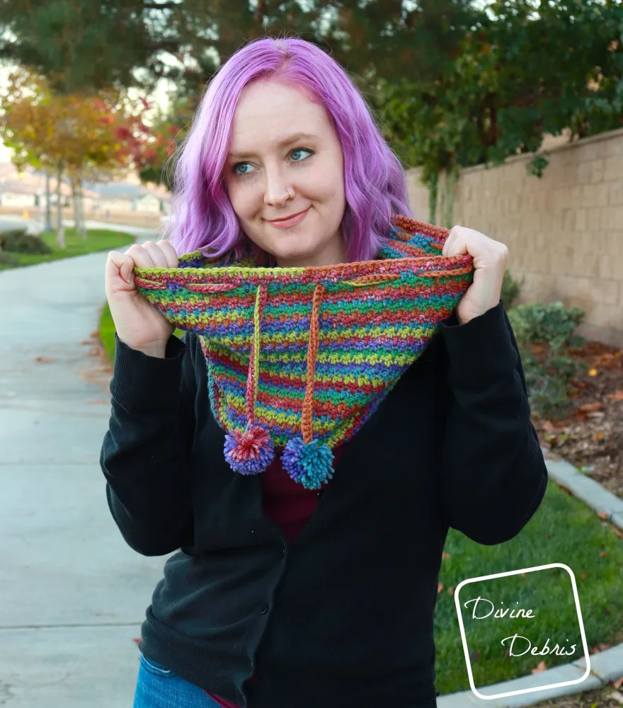 Kelsey Cowl free crochet pattern by DivineDebris.com