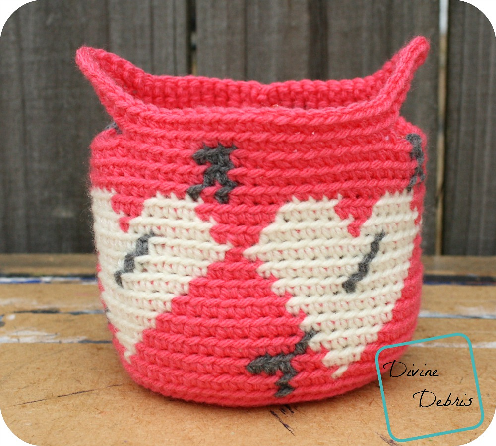 Heart Basket free crochet pattern by DivineDebris.com