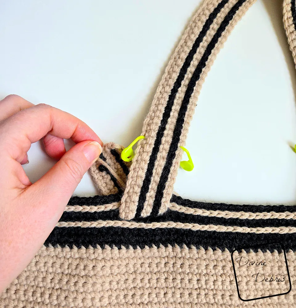 [Image description] Close up of the Be Brave Bag crochet pattern left-hand side attachment of the Straps.