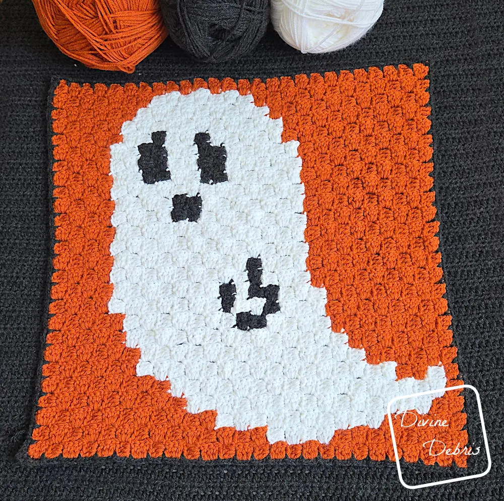 [Image description] Top down look of the Gwendoline Ghost C2C Square on a black background.