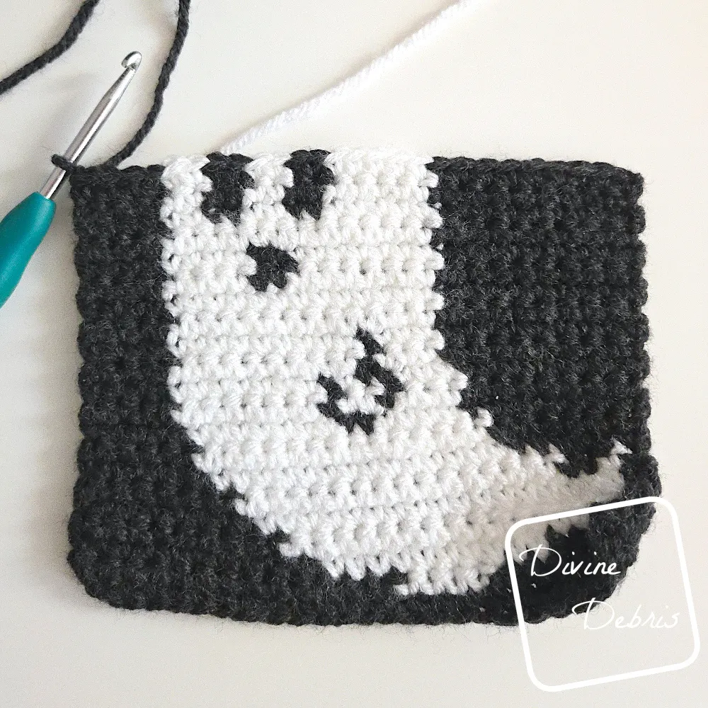 [Image description] Top down look at an unfinished Gwendoline Ghost  Square from the right side.