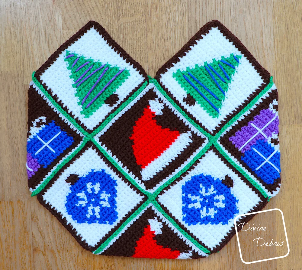 [Image description] Patchwork Christmas Bag assembly photo 6 - the body of the bag should now be complete